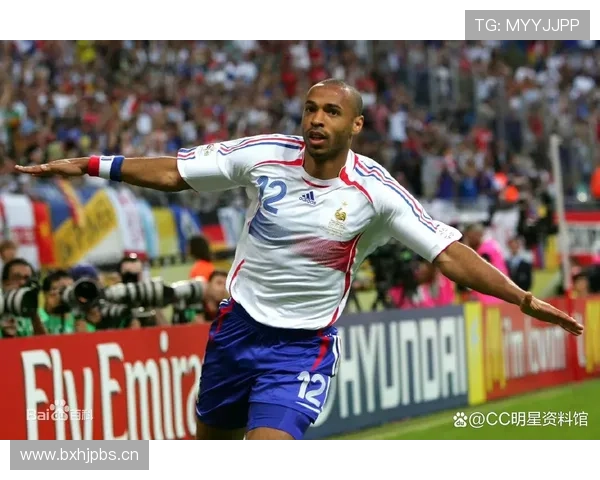 伊萨克 vs 亨利：新世代中锋与传奇枪王的进攻效率与战术角色对比