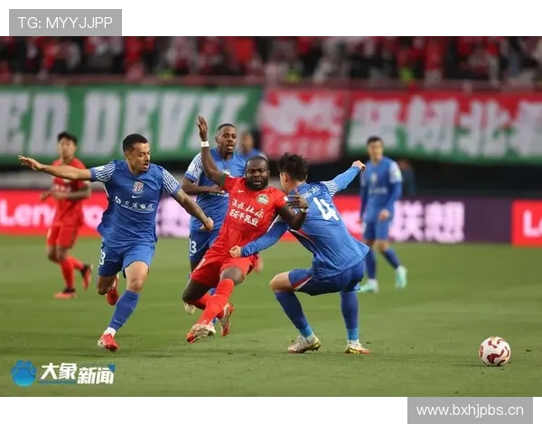 申花进攻禁区表现乏力,当前阶段终结能力问题逐步体现,对赛季走势形成制约 申花进攻禁区表现乏力,当前阶段终结能力问题逐步体现,对赛季走势形成制约