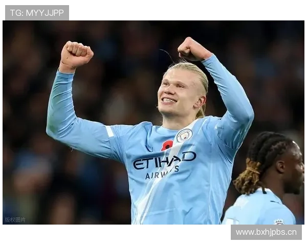 本泽马 vs 哈兰德：全能中锋与终结机器的时代碰撞