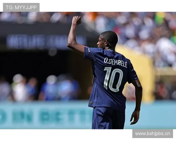 亚马尔与登贝莱:边锋天赋纯正度及发展潜力对比分析 亚马尔与登贝莱:边锋天赋纯正度及发展潜力对比分析