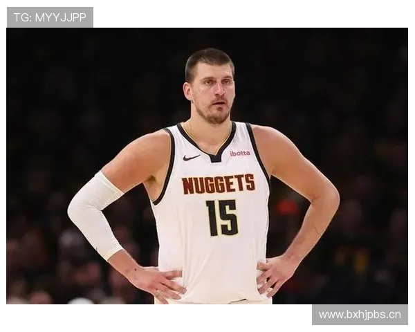 比尔·拉塞尔护筐与篮板主导，胜过约基奇进攻主导